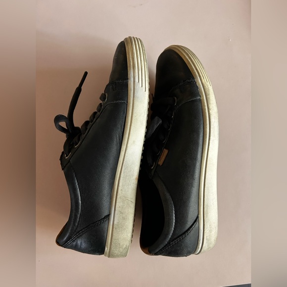 Ecco soft sneakers in black - women’s - Picture 3 of 6